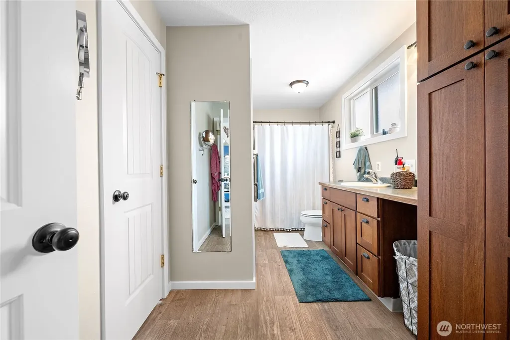 1611 Ocean Beach Boulevard Long Beach WA 98631