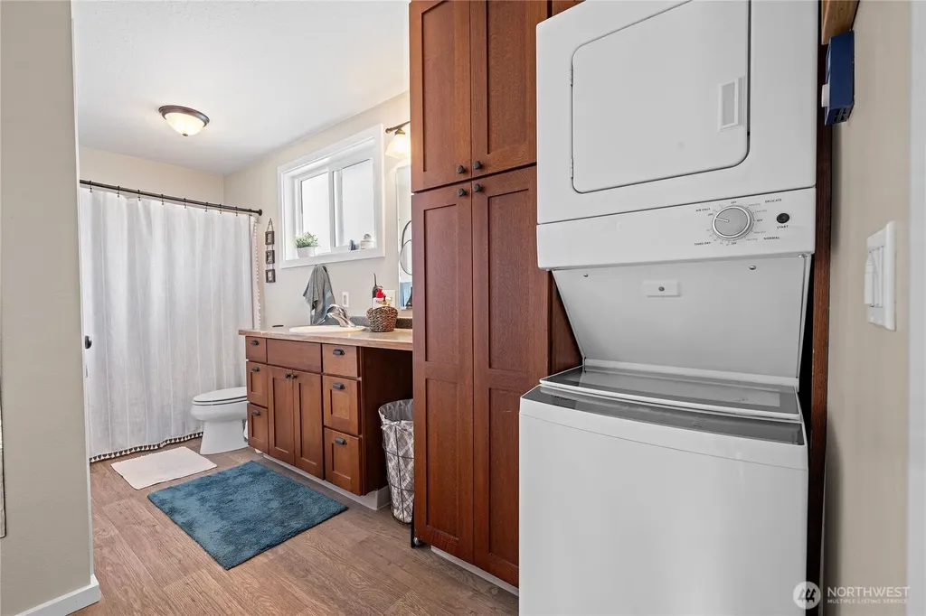 1611 Ocean Beach Boulevard Long Beach WA 98631