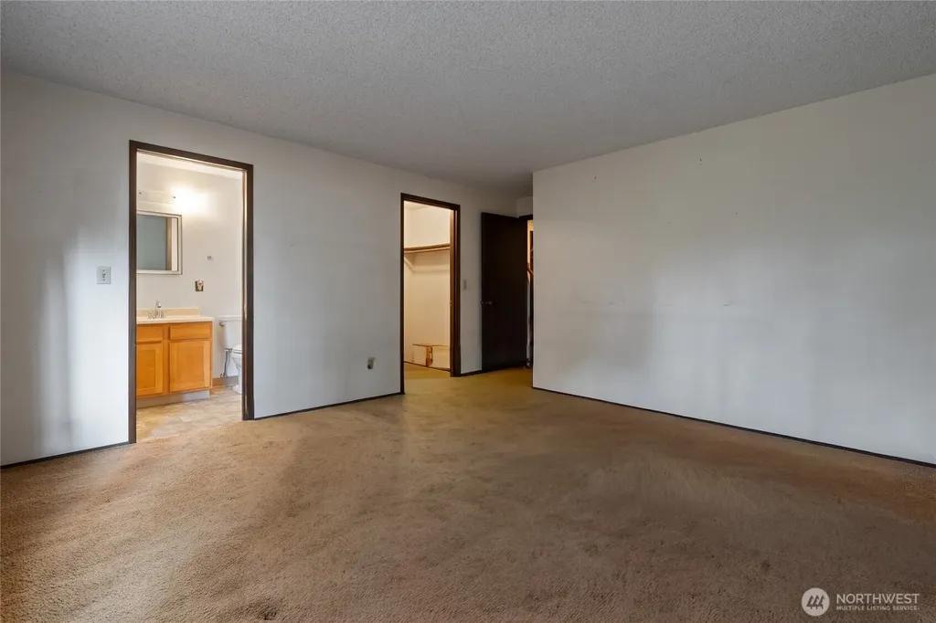 9106 Zircon Drive SW Lakewood WA 98498