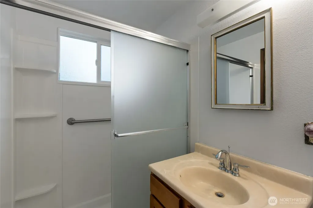 9106 Zircon Drive SW Lakewood WA 98498