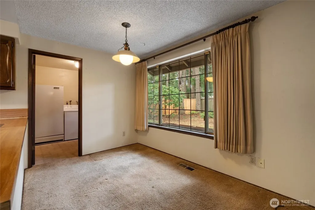 9106 Zircon Drive SW Lakewood WA 98498