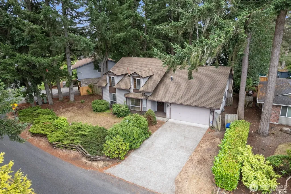 9106 Zircon Drive SW Lakewood WA 98498