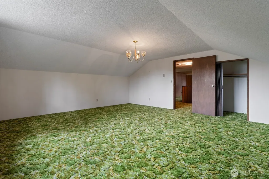 9106 Zircon Drive SW Lakewood WA 98498