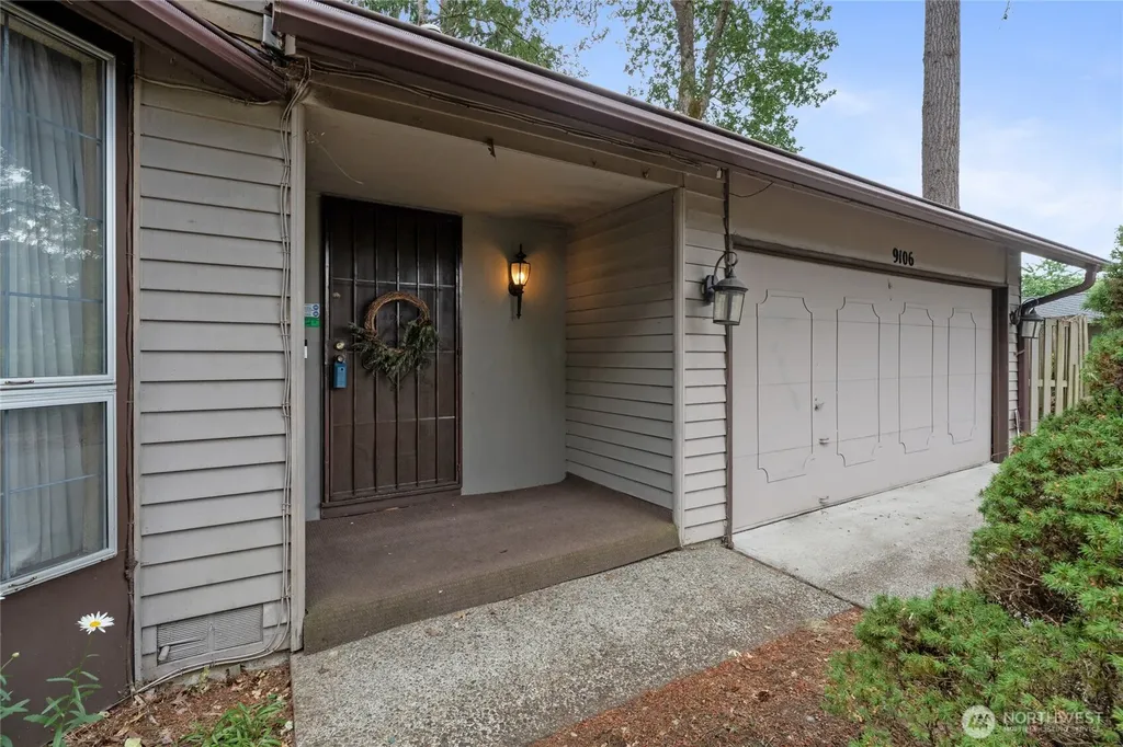 9106 Zircon Drive SW Lakewood WA 98498