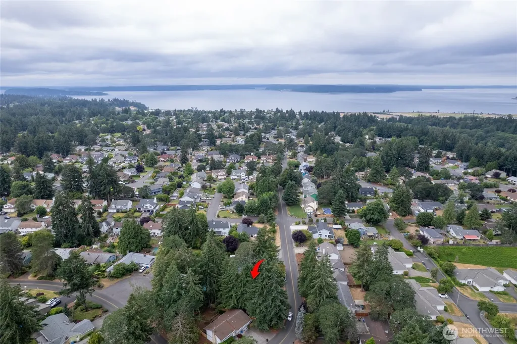 9106 Zircon Drive SW Lakewood WA 98498