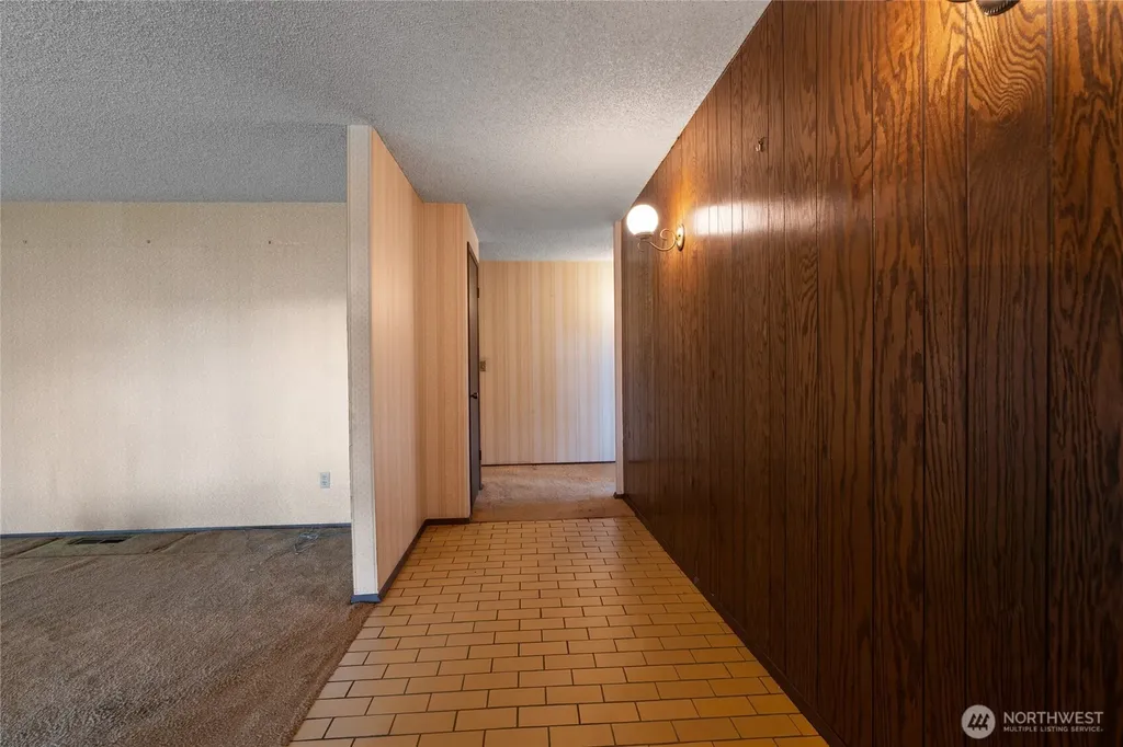 9106 Zircon Drive SW Lakewood WA 98498
