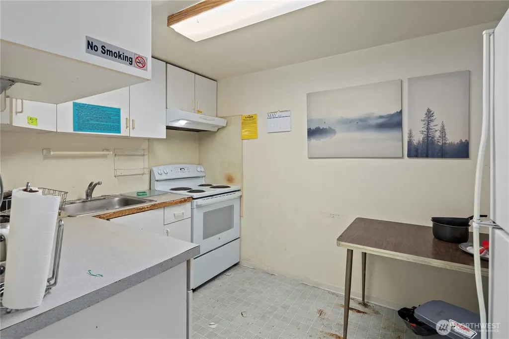 4714 17th Avenue NE Seattle WA 98105