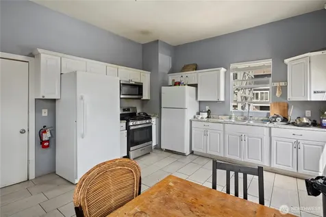 4714 17th Avenue NE Seattle WA 98105