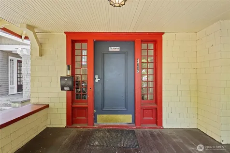 4714 17th Avenue NE Seattle WA 98105