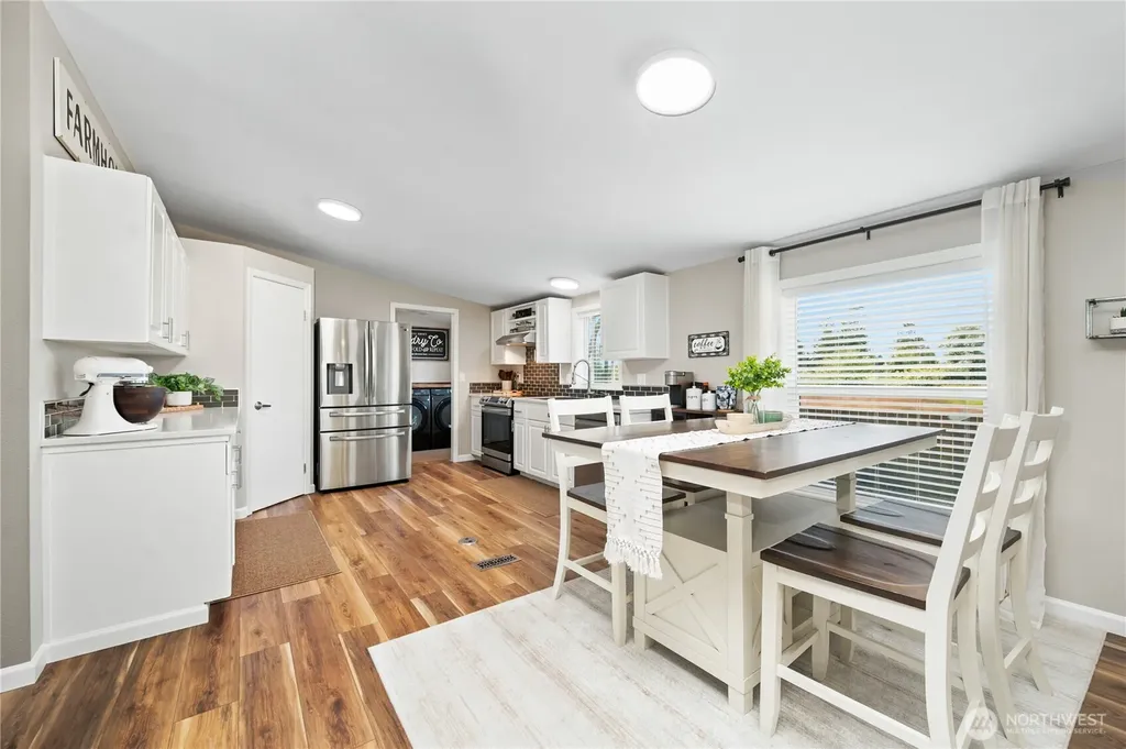 5519 Bay Ridge Drive Blaine WA 98230