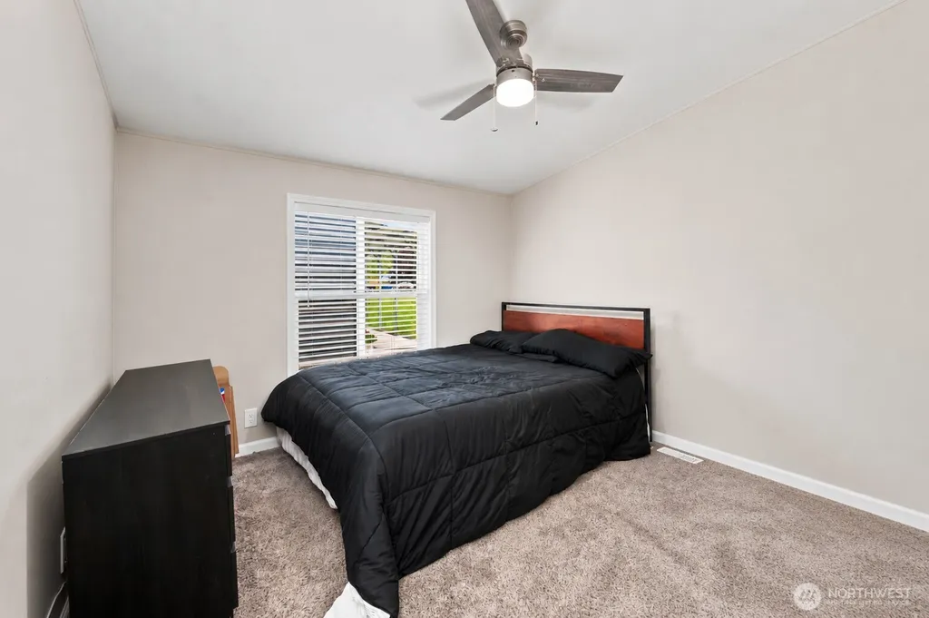 5519 Bay Ridge Drive Blaine WA 98230