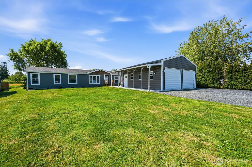 5519 Bay Ridge Drive Blaine WA 98230