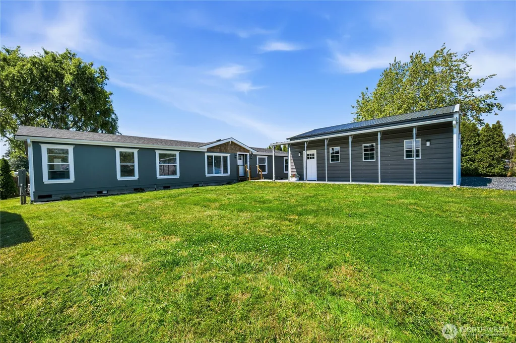 5519 Bay Ridge Drive Blaine WA 98230
