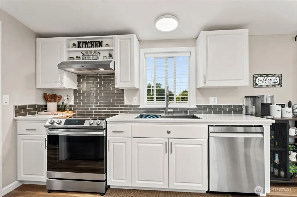 5519 Bay Ridge Drive Blaine WA 98230