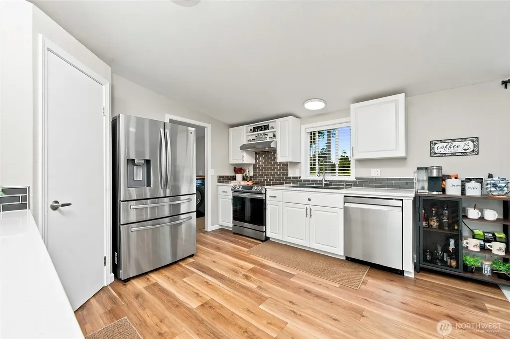 5519 Bay Ridge Drive Blaine WA 98230