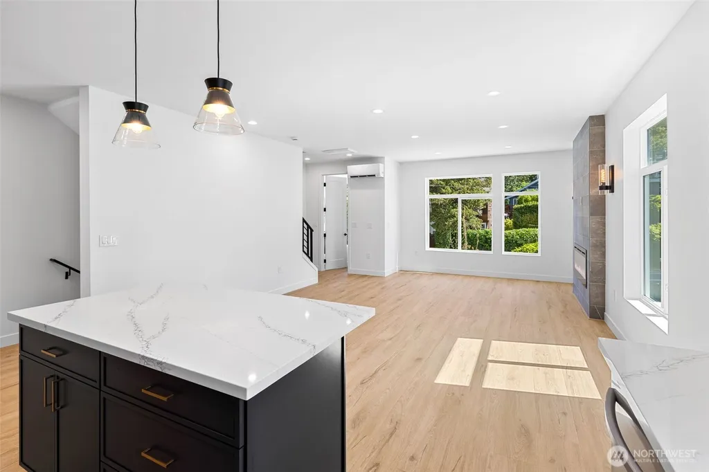 4113 Chilberg Avenue SW Seattle WA 98116