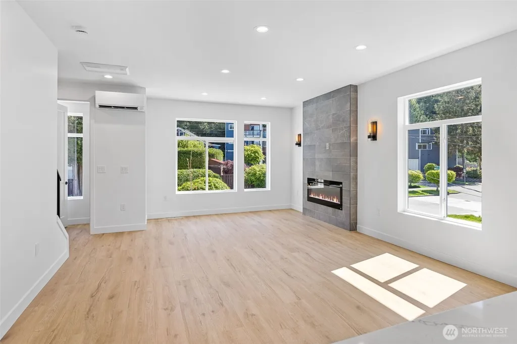 4113 Chilberg Avenue SW Seattle WA 98116