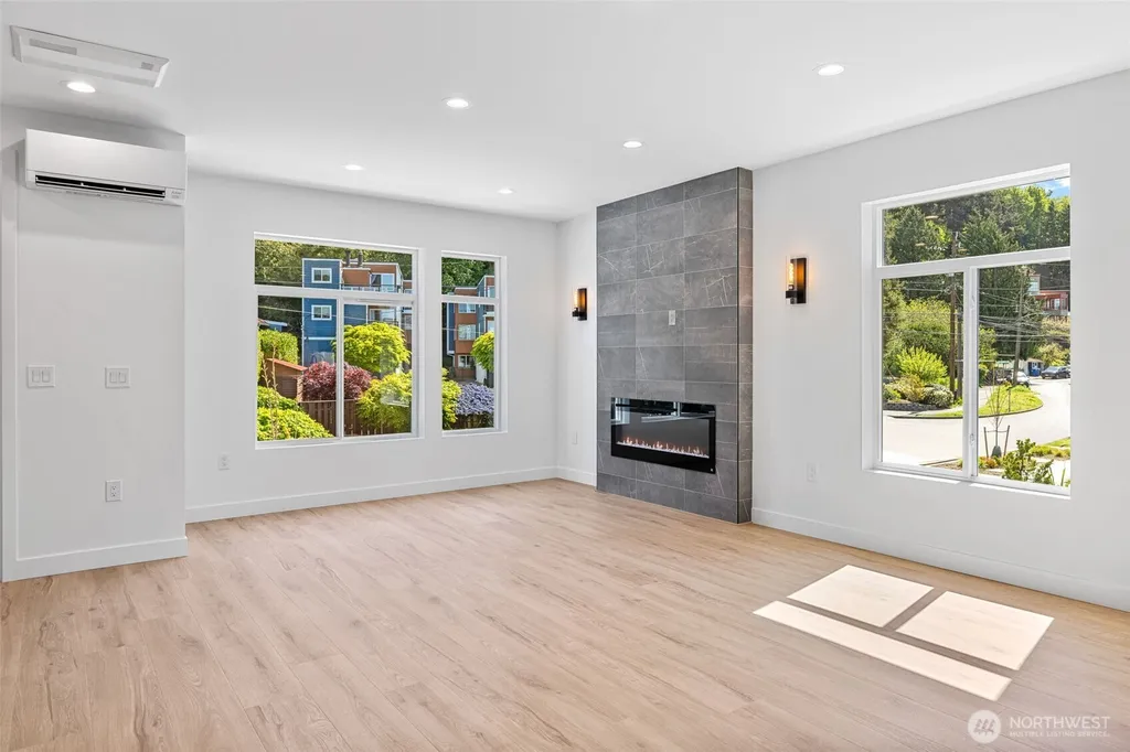 4113 Chilberg Avenue SW Seattle WA 98116