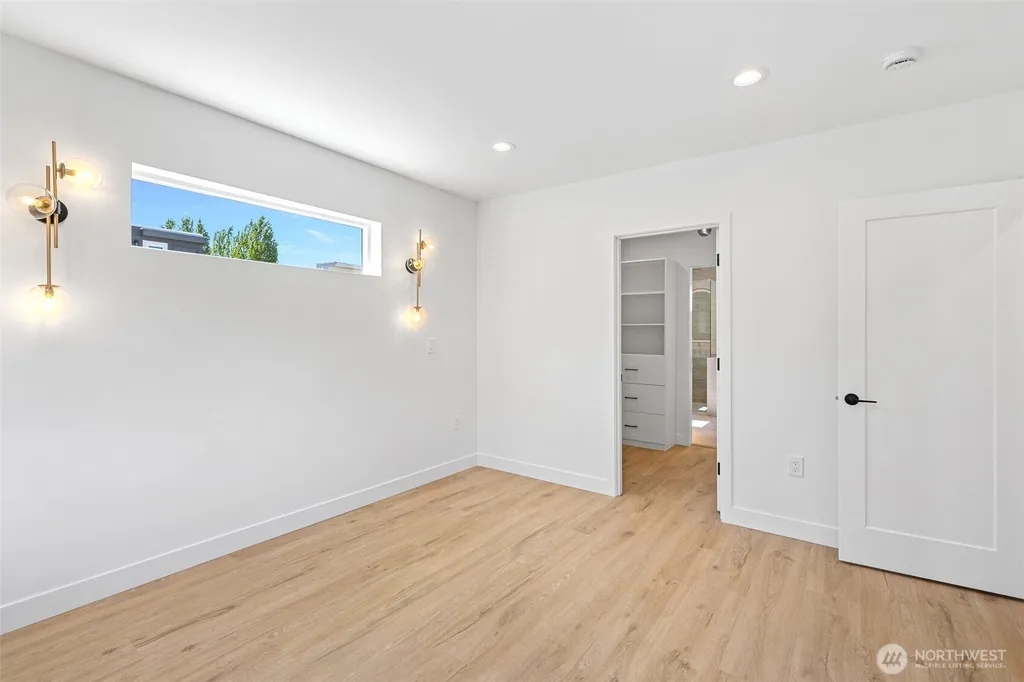 4113 Chilberg Avenue SW Seattle WA 98116