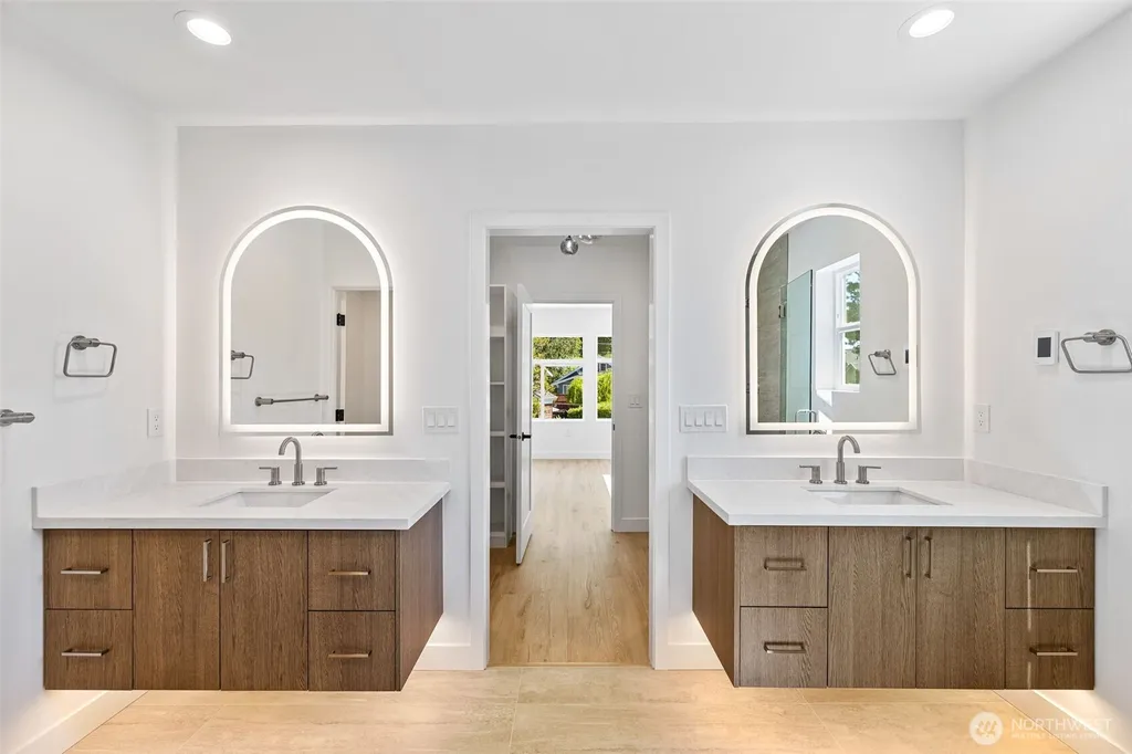 4113 Chilberg Avenue SW Seattle WA 98116