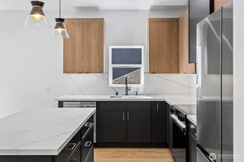 4113 Chilberg Avenue SW Seattle WA 98116