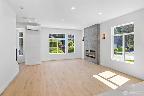4113 Chilberg Avenue SW Seattle WA 98116