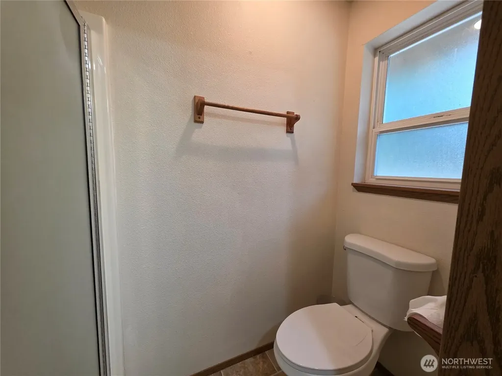 384 Selkirk Drive Camano Island WA 98282