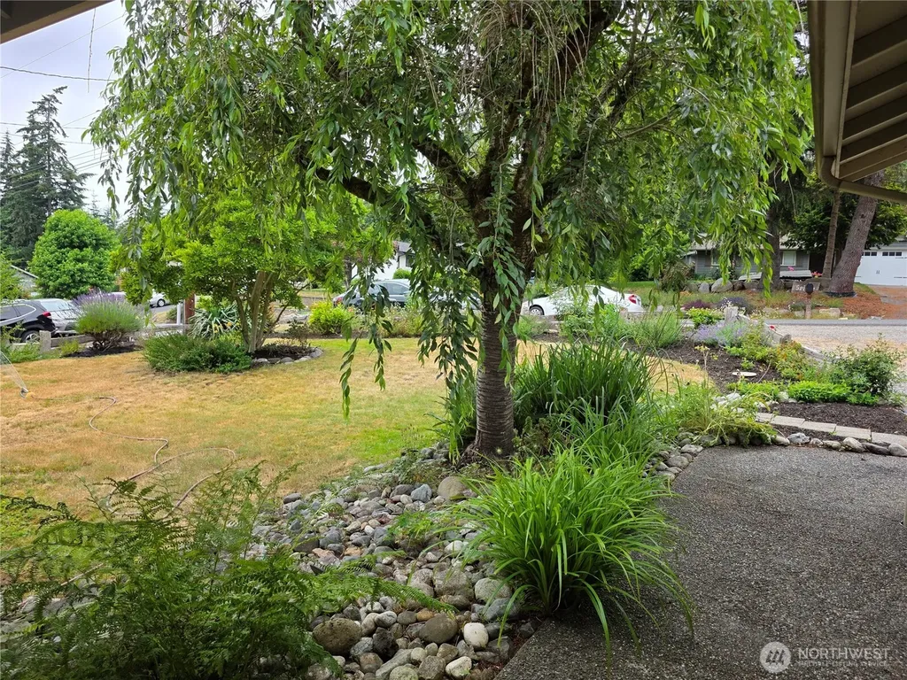 384 Selkirk Drive Camano Island WA 98282