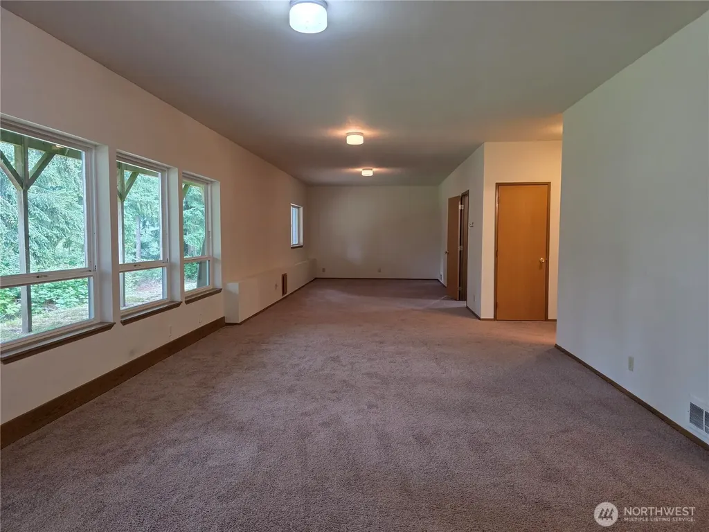 384 Selkirk Drive Camano Island WA 98282