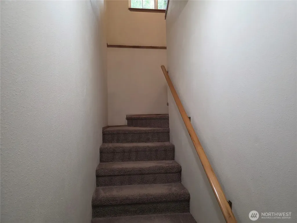 384 Selkirk Drive Camano Island WA 98282