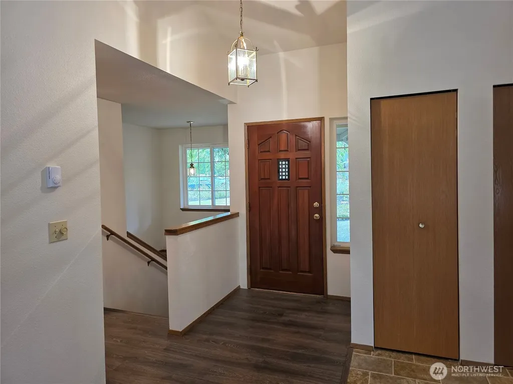 384 Selkirk Drive Camano Island WA 98282
