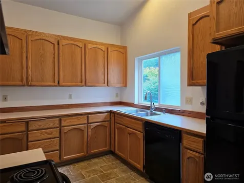 384 Selkirk Drive Camano Island WA 98282