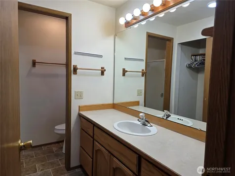 384 Selkirk Drive Camano Island WA 98282