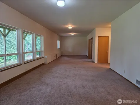 384 Selkirk Drive Camano Island WA 98282
