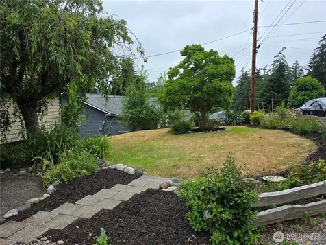 384 Selkirk Drive Camano Island WA 98282