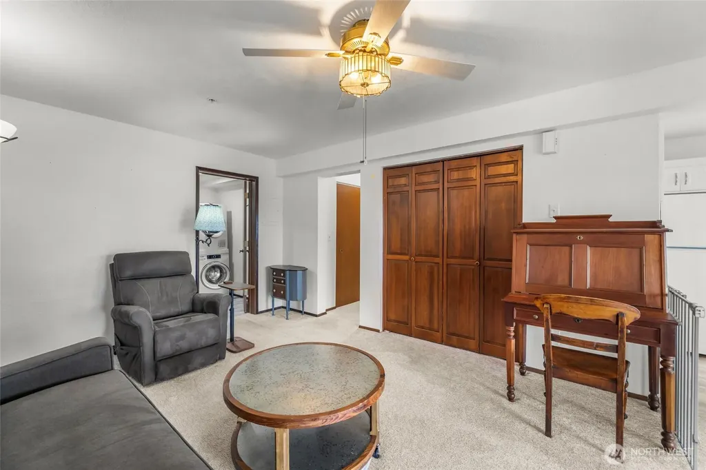 1188 SE Pioneer Way Oak Harbor WA 98277