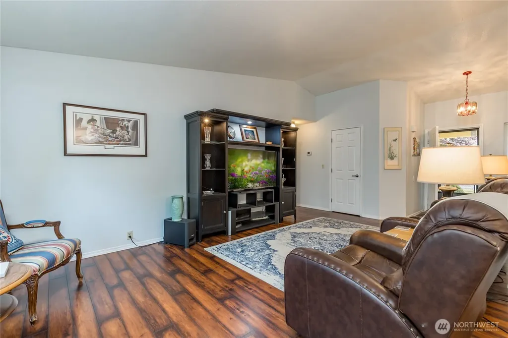 2707 S 366th Place Federal Way WA 98003