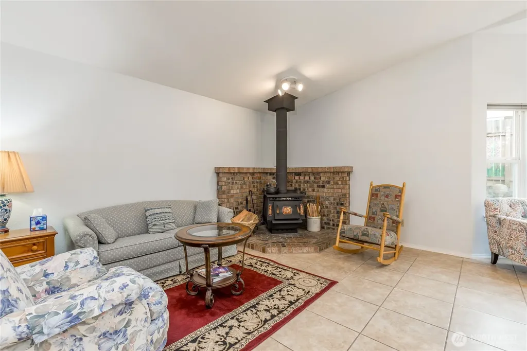 2707 S 366th Place Federal Way WA 98003