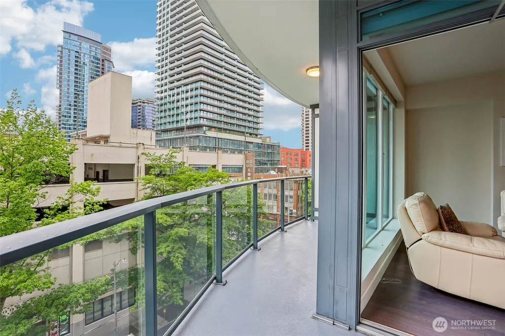 1920 4th Avenue Seattle WA 98101
