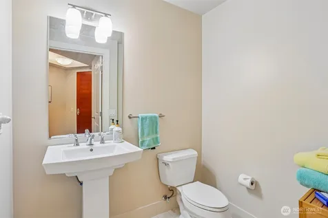 1920 4th Avenue Seattle WA 98101