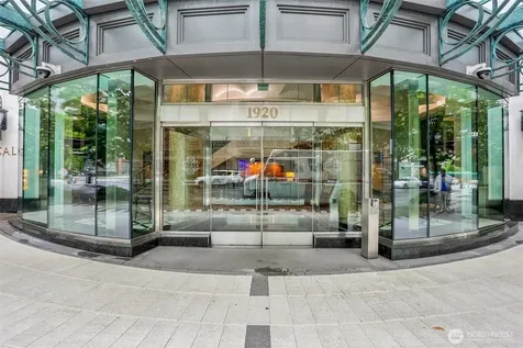 1920 4th Avenue Seattle WA 98101