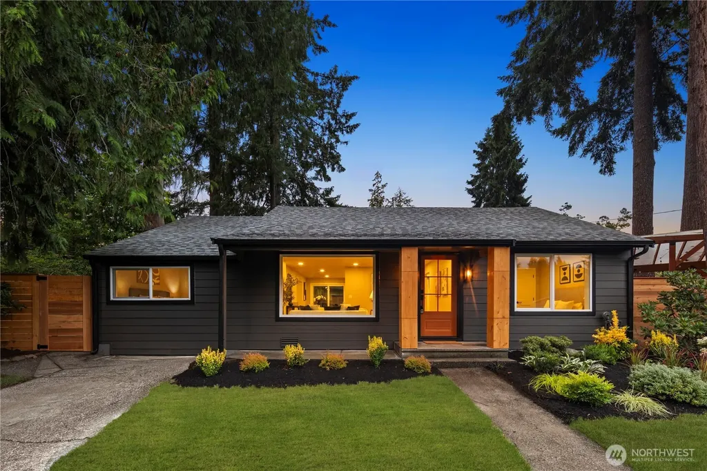 12520 24th Avenue NE Seattle WA 98125
