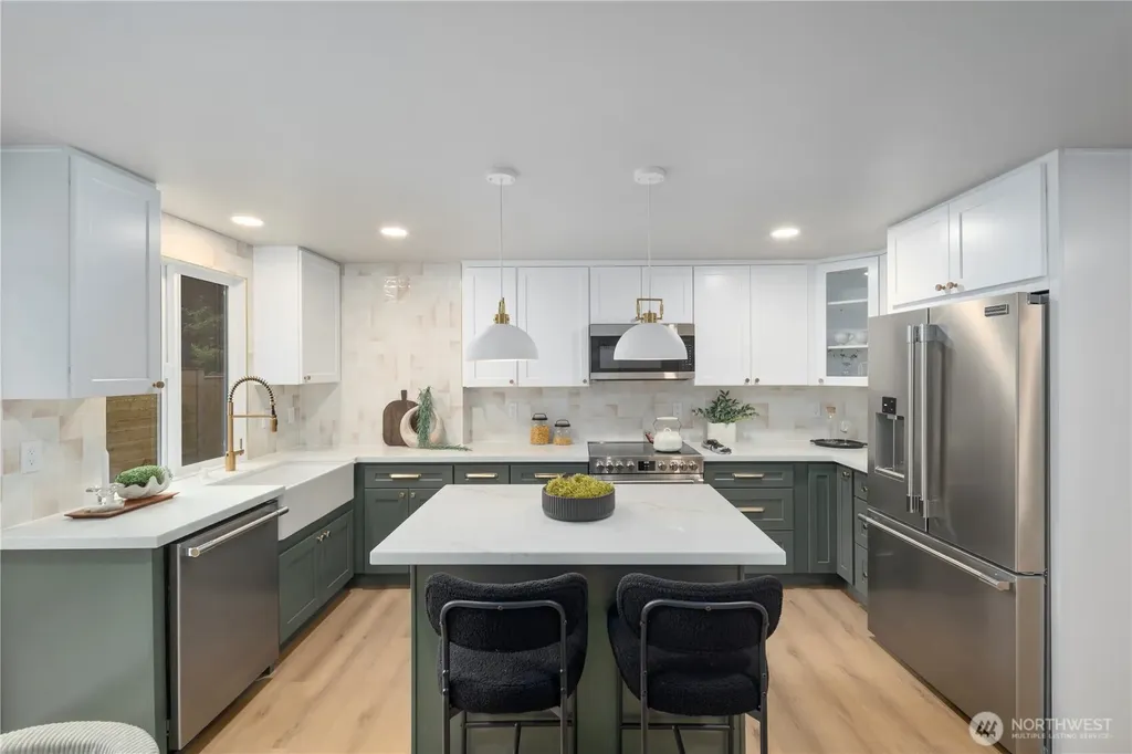 12520 24th Avenue NE Seattle WA 98125