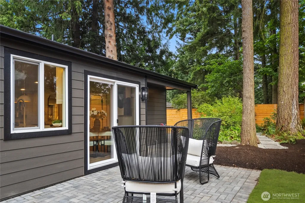 12520 24th Avenue NE Seattle WA 98125