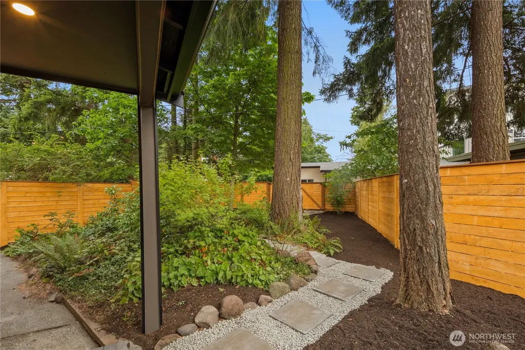 12520 24th Avenue NE Seattle WA 98125