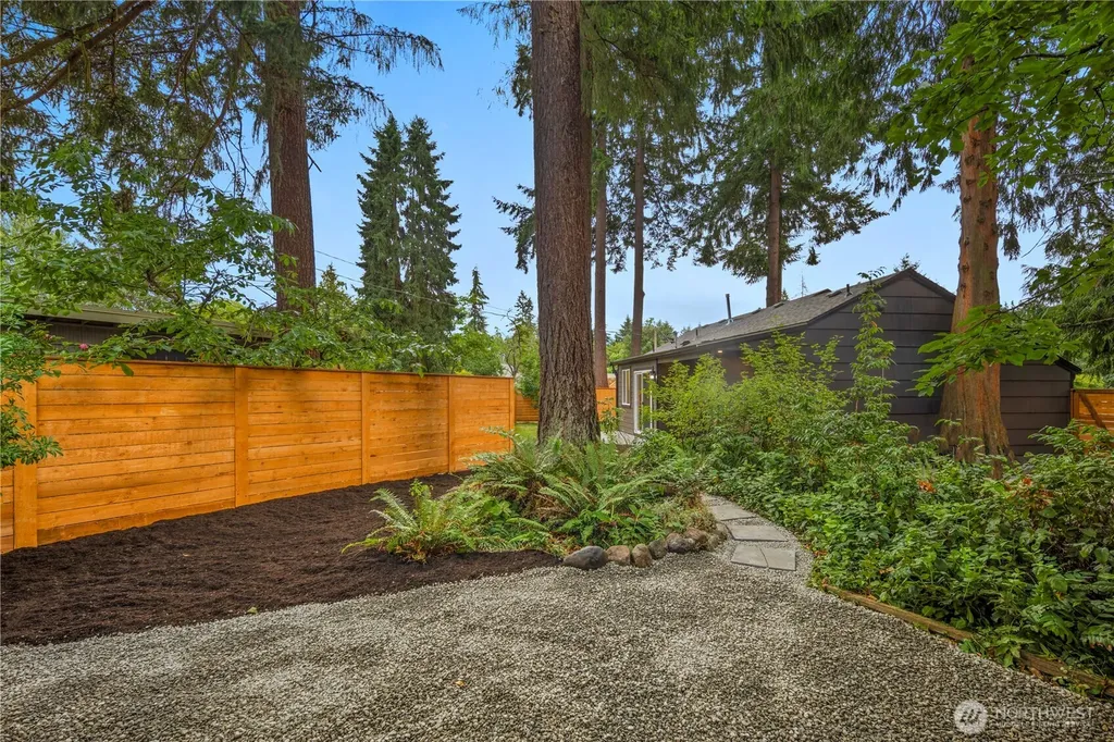 12520 24th Avenue NE Seattle WA 98125