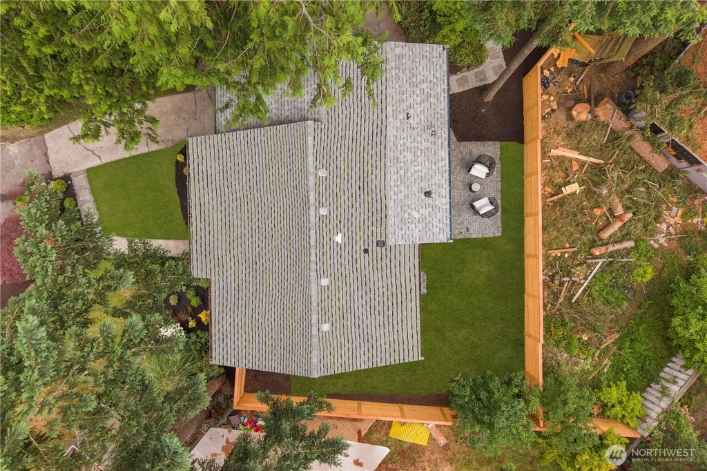 12520 24th Avenue NE Seattle WA 98125