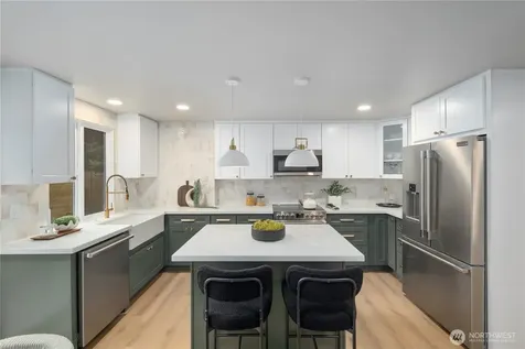 12520 24th Avenue NE Seattle WA 98125
