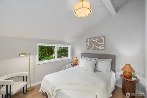 12520 24th Avenue NE Seattle WA 98125