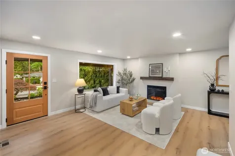 12520 24th Avenue NE Seattle WA 98125